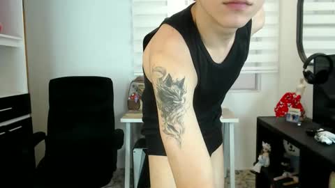 Snapshot of dae_lune chatting on 02.04.26 dae_lune online show from 02.04.26