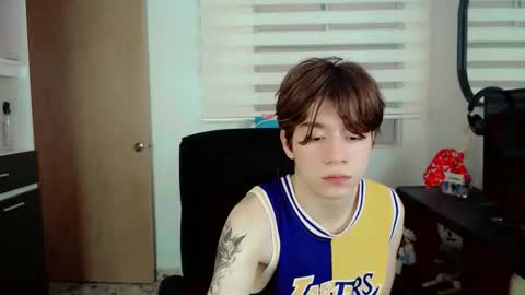 Snapshot of dae_lune chatting on 02.06.26 dae_lune online show from 02.06.26