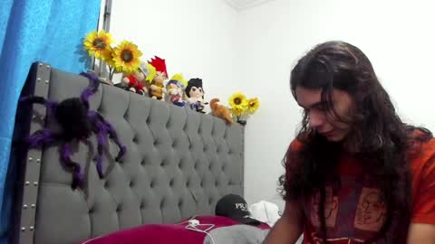 Snapshot of daemon_txuspunk chatting on 12.13.24 DAEMON online show from 12.13.24