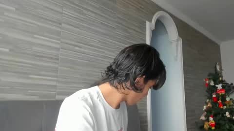 Snapshot of daemon_txuspunk chatting on 12.30.24 DAEMON online show from 12.30.24