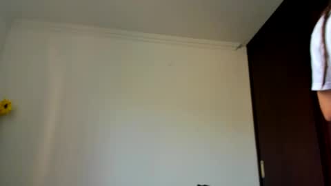 Snapshot of daemon_txuspunk chatting on 01.12.25 DAEMON online show from 01.12.25