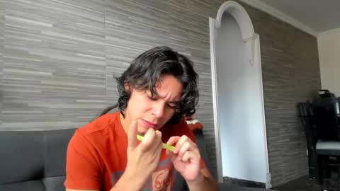 Snapshot of daemon_txuspunk chatting on 01.28.25 DAEMON online show from 01.28.25