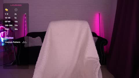 Snapshot of daenerys_daen chatting on 02.04.25 daenerys_daen online show from 02.04.25