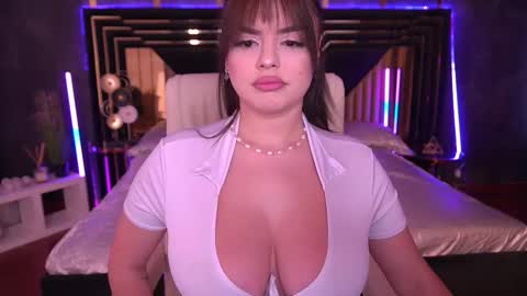 Snapshot of daenerys_daen chatting on 09.22.25 daenerys_daen online show from 09.22.25