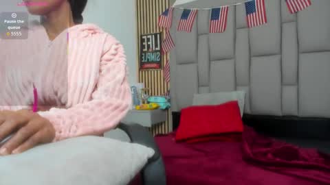 daffnelewis online show from 09.11.25