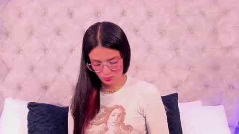Snapshot of dafne_bss chatting on 06.26.26 dafne_bss online show from 06.26.26