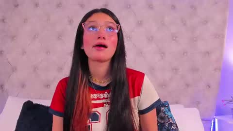 Snapshot of dafne_bss chatting on 07.16.26 dafne_bss online show from 07.16.26