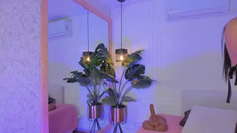 dafne_hillss online show from 02.22.26