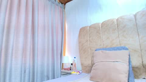 dafne_quenn online show from 02.23.26