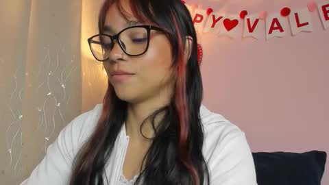 Snapshot of dafnemel chatting on 02.16.26 dafnemel online show from 02.16.26