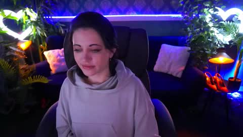 Dafni Mon online show from 03.11.25