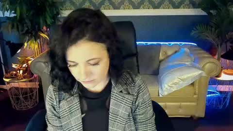 Snapshot of dafni_mon chatting on 05.14.26 Dafni Mon online show from 05.14.26