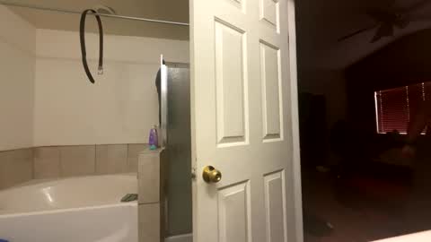 Snapshot of dafoxxx876 chatting on 11.18.25 dafoxxx876 online show from 11.18.25