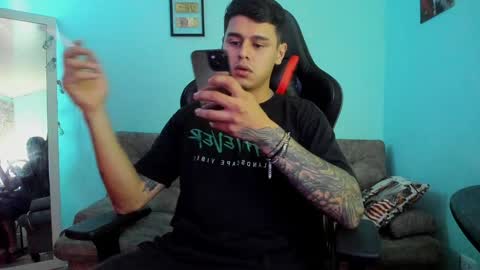 Snapshot of dage_19 chatting on 01.05.25 my name is Jhon and I live in colombia online show from 01.05.25