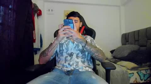 Snapshot of dage_19 chatting on 02.25.25 my name is Jhon and I live in colombia online show from 02.25.25