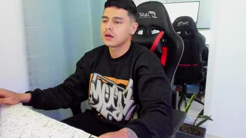 my name is Jhon and I live in colombia online show from 11.07.25