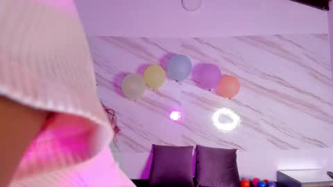   online show from 12.01.25