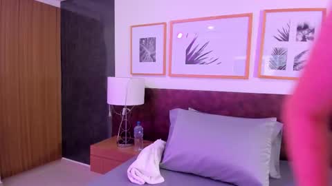 Snapshot of dahian_boobs chatting on 12.04.25 Dahian online show from 12.04.25