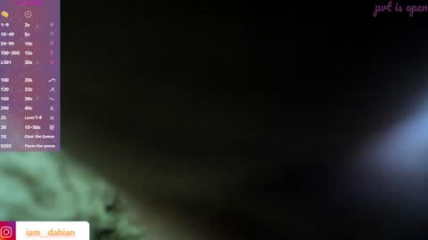 Snapshot of dahiana_dmour chatting on 06.22.26 Dahiana online show from 06.22.26