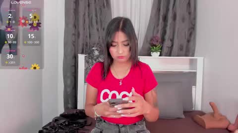  Dahiana   online show from 10.17.25