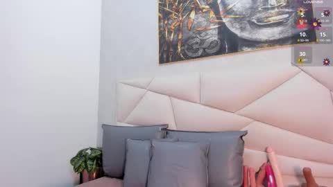  Dahiana   online show from 11.28.25