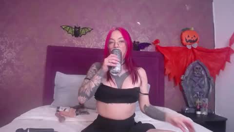 dahiana klimt online show from 10.30.25