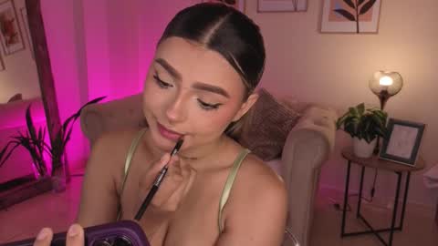 Dahiann Walcott online show from 03.12.26