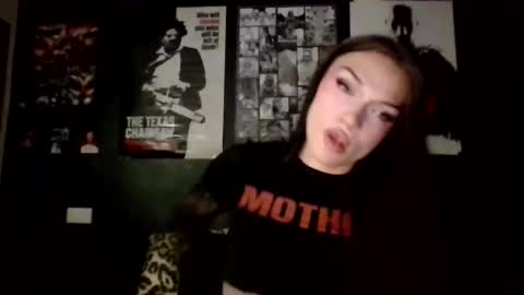 dahlia_adore online show from 10.28.25