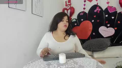 Dahlialee online show from 02.14.26