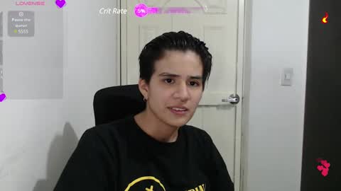 Snapshot of dahliarios chatting on 01.08.25 lorena online show from 01.08.25