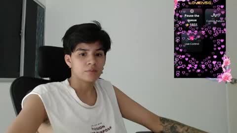 Snapshot of dahliarios chatting on 04.25.26 lorena online show from 04.25.26