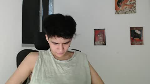Snapshot of dahliarios chatting on 07.13.26 lorena online show from 07.13.26