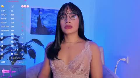  Dahnia  online show from 02.28.25