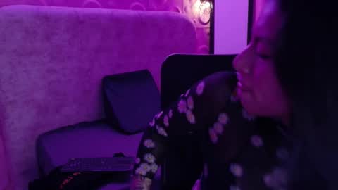 Snapshot of daila51 chatting on 11.25.25 Daila online show from 11.25.25