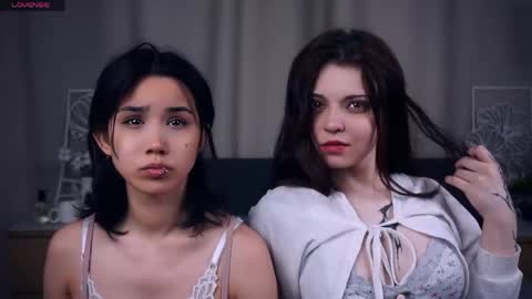 Aoi and Lily best friends online show from 05.31.26