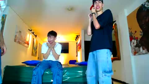 Snapshot of daiquirie chatting on 06.18.26 daiquirie online show from 06.18.26