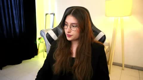 Lauren            online show from 09.20.25