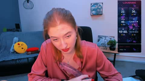 Snapshot of daisy_candy chatting on 12.24.24 Little Di online show from 12.24.24