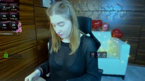 Snapshot of daisy_candy chatting on 02.25.25 Little Di online show from 02.25.25