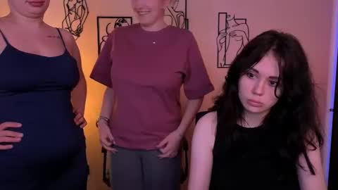 Little Di online show from 07.12.26