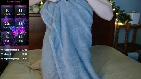 daisy_lovely online show from 01.15.26