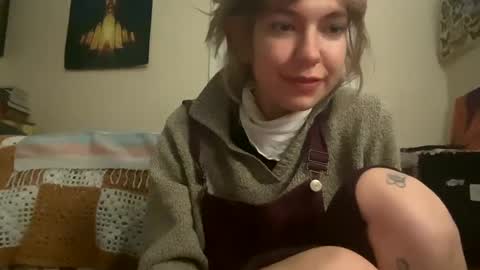 Snapshot of daisybaby699 chatting on 02.24.25 DaisyB3 online show from 02.24.25