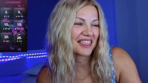 Snapshot of daisydavis_ chatting on 05.30.26 Daisy online show from 05.30.26