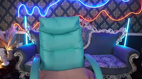 daisydelight_ online show from 03.09.25