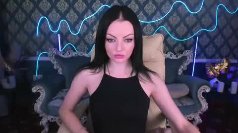 daisydelight_ online show from 11.03.25