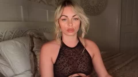 Daisy Dreams online show from 03.22.26