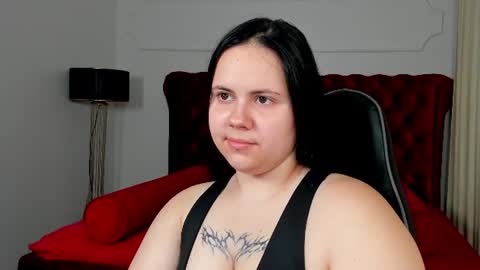 Snapshot of daisyharts chatting on 07.26.26 DaisyHarts online show from 07.26.26