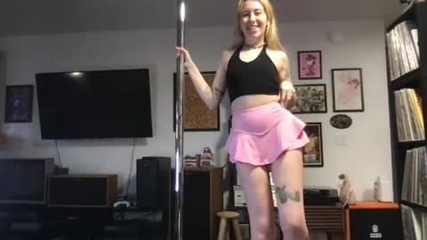 daisymynx online show from 04.13.26