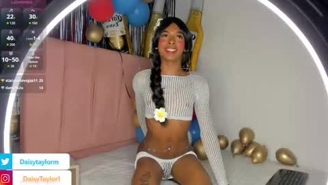 Snapshot of daisytaylor_ chatting on 09.22.25 Daisy online show from 09.22.25