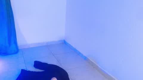 VALENTINA  online show from 11.17.25